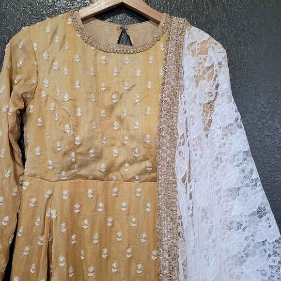 indian pakistani Anarkali gown +dupatta - Picture 2 of 9